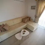 City Glow Apartments